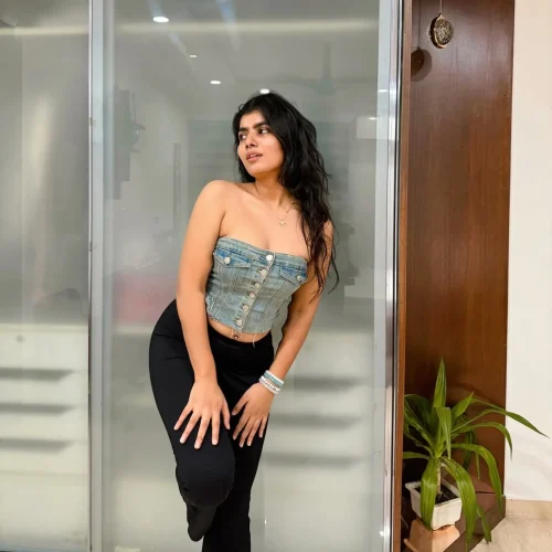 high profile Call Girls in Surat